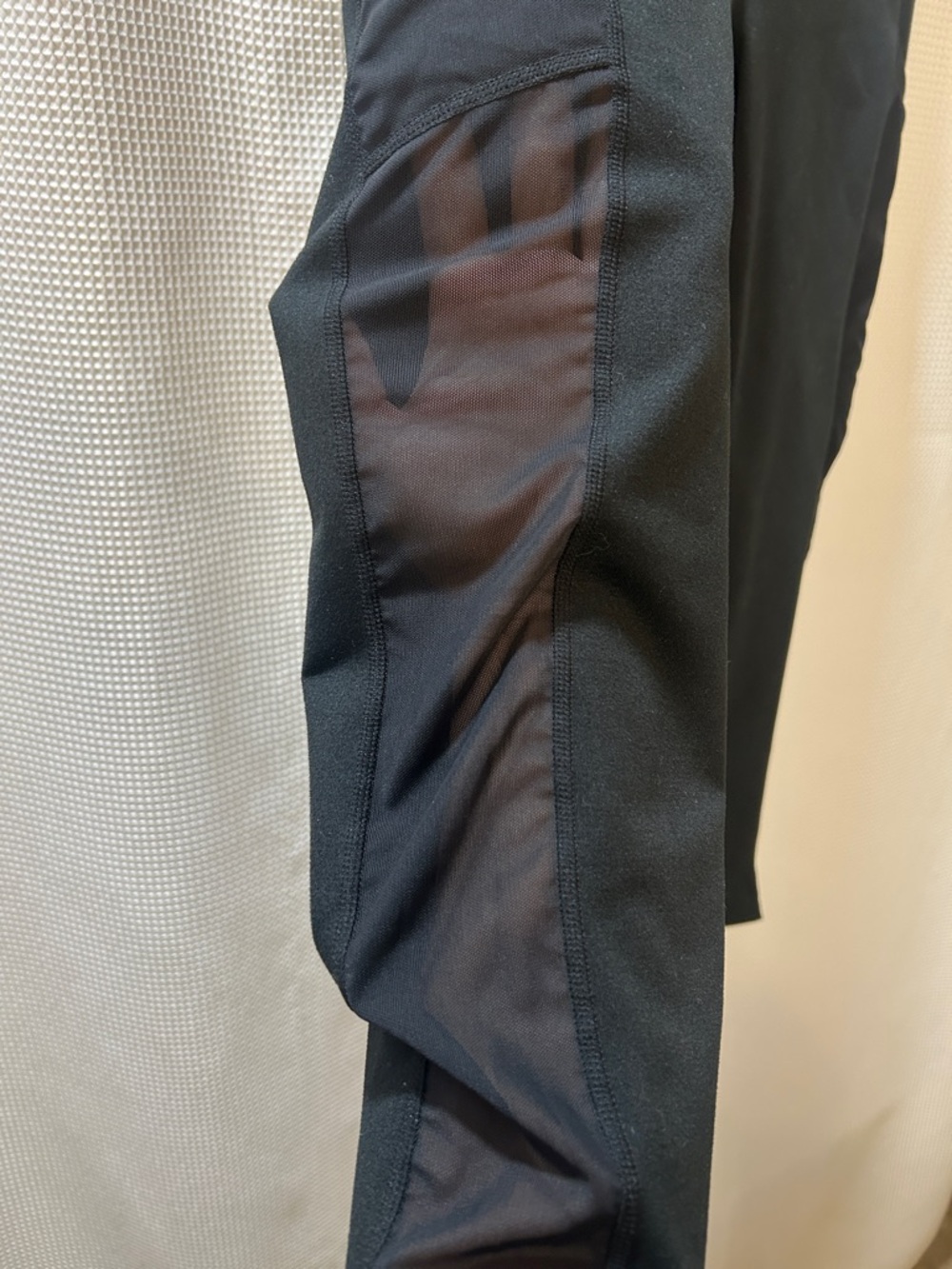Fabletics Powerhold On-the-Go Leggings Mesh High-Waisted Capris Women’s XXL - Picture 6 of 13